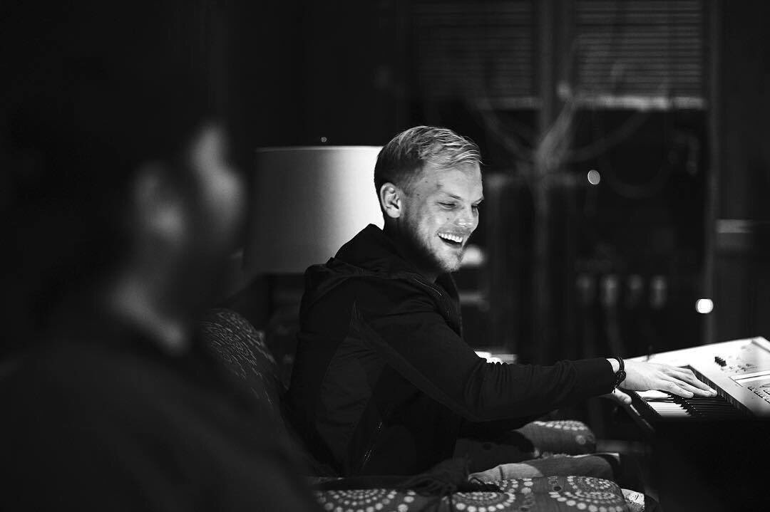 Denny's Forest Blog: O álbum Stories de Avicii