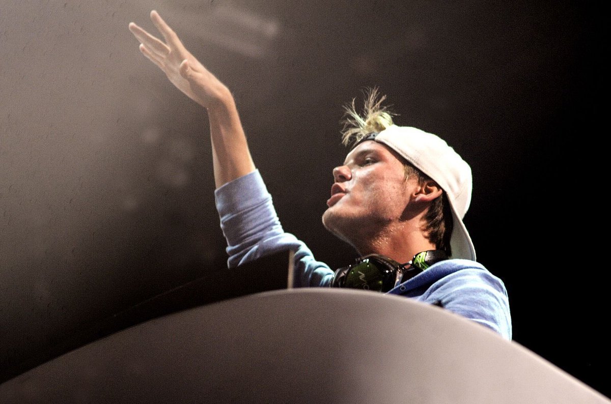 Denny's Forest Blog: O álbum Stories de Avicii