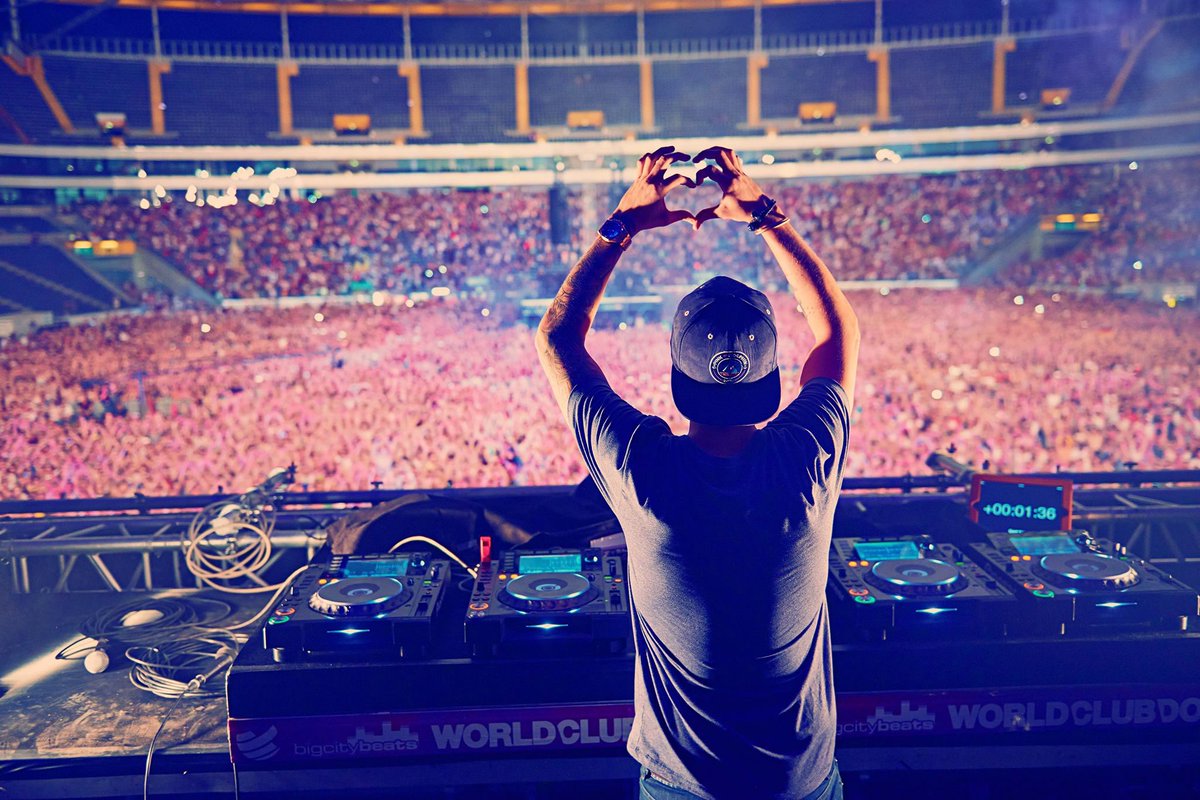 Denny's Forest Blog: O álbum Stories de Avicii