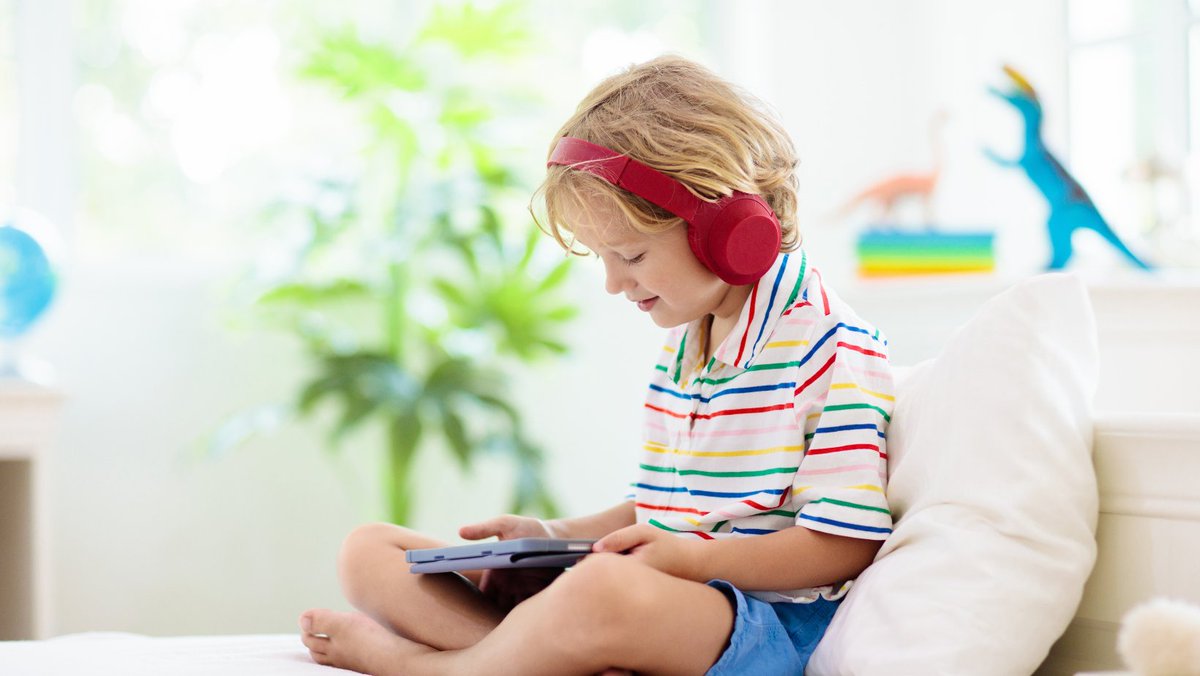 SRP (Setsquared) customer Securium is now available on the “AI for Safer Children Initiative” (#AI4SC) Global Hub, helping Law Enforcements investigate Child Sexual Abuse Materials. 

Read more: ow.ly/tWVQ50KBYr6

<a href="/SecuriumLTD/">Securium</a> <a href="/UniOfSurrey/">University of Surrey</a> <a href="/sbsatsurrey/">SurreyBusinessSchool</a> <a href="/SETsquaredSRY/">SETsquared Surrey</a>