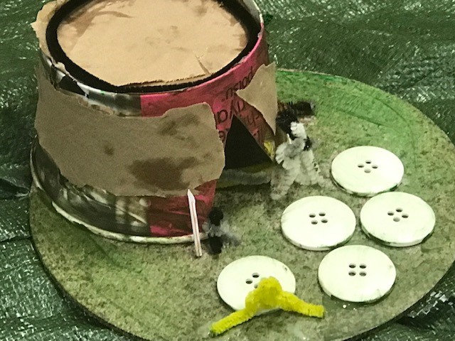 HullavingtonPri's tweet photo. Snowy Owls have started to make Neolithic homes this afternoon using junk modelling. https://t.co/vbXqatm2Fj