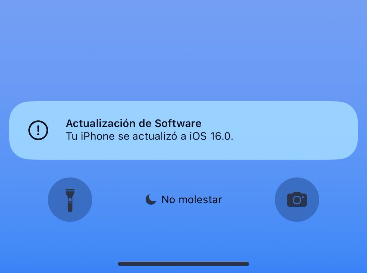cesarjgr's tweet image. Finally #iOS16RC successfully installed.