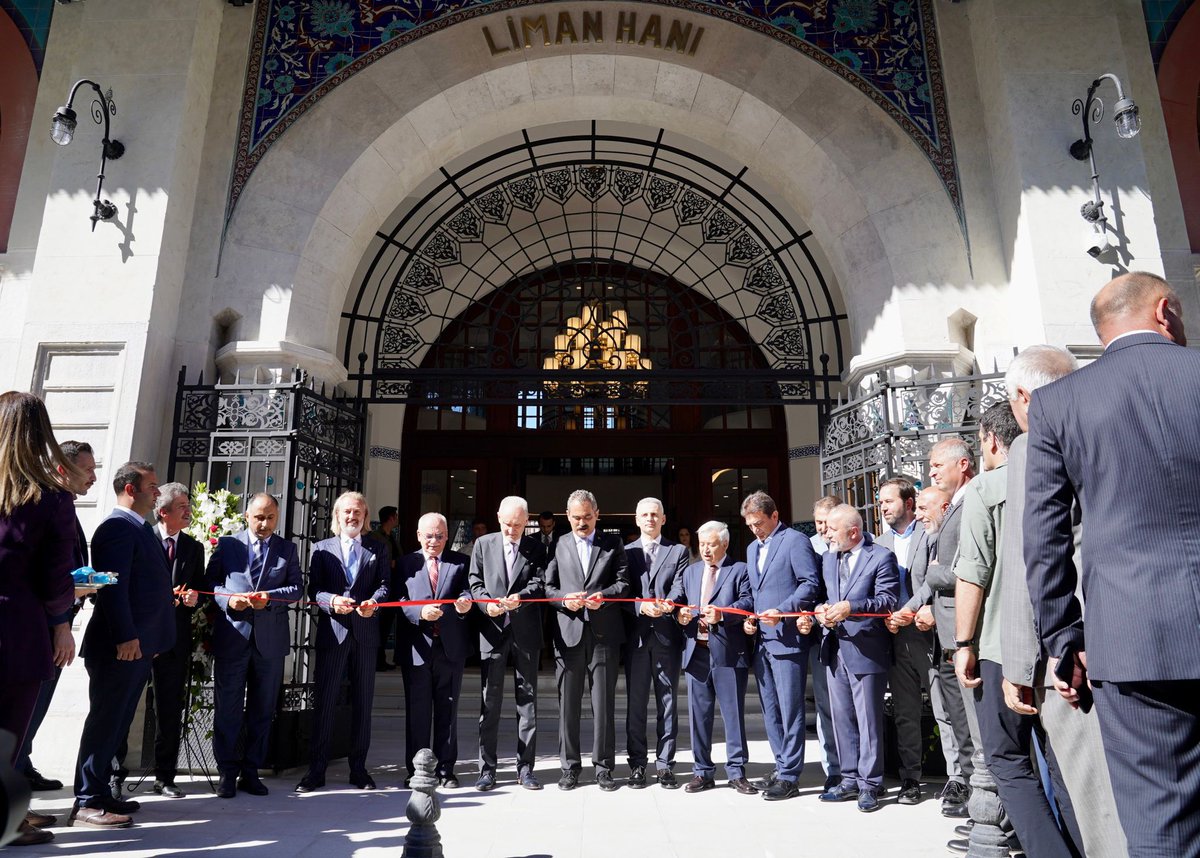 Bakan Özer, Restorasyonu Tamamlanan Tarihî Liman Han’ın Açılışına Katıldı

👉meb.ai/UvgpyhU