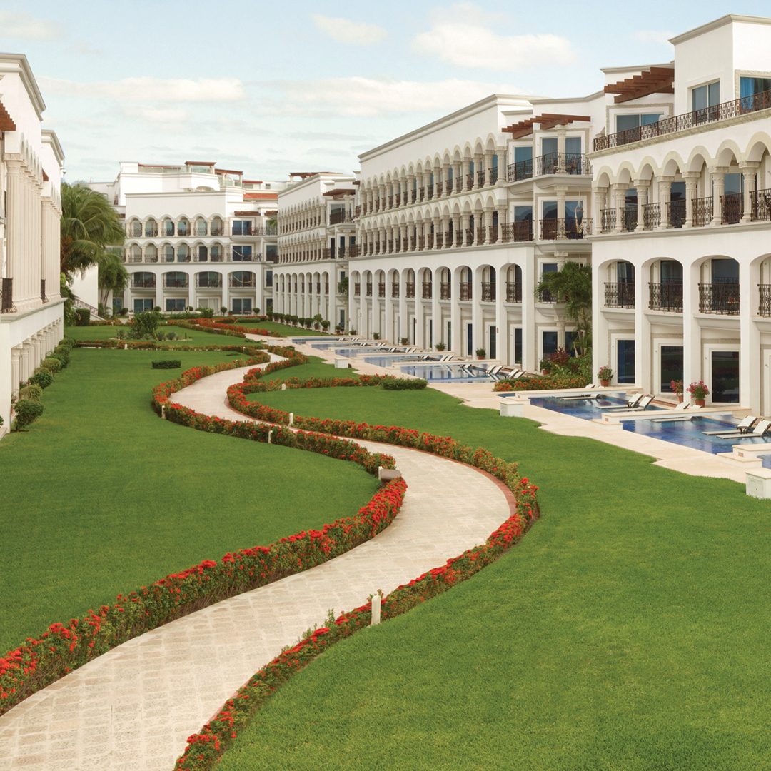 We will take you on the adventure of a lifetime. 
.
Te llevaremos a la aventura de tu vida.
.
#HiltonPlayaDelCarmen