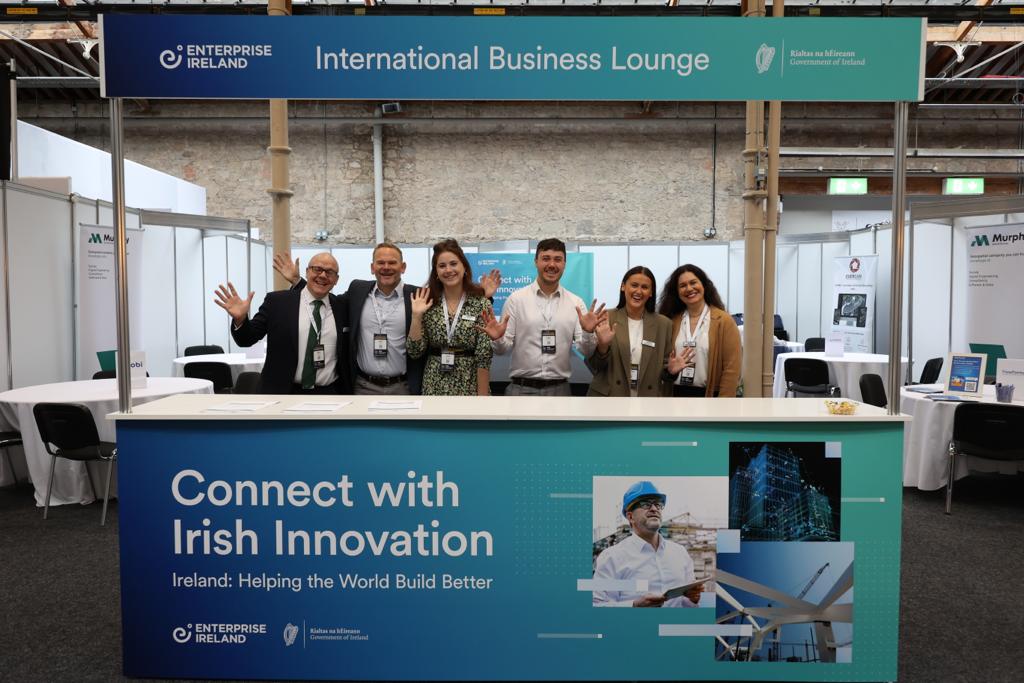 BIMCoordinators's tweet photo. Thanks to all that have travelled to be with us today and to all that are attending virtually, what a great start to the day! #BIMCoordinatorSummit2022
#BIM #Innovation #BIMCoordinatorsSummit #AEC #BCS22 https://t.co/YI2W7jRRmB