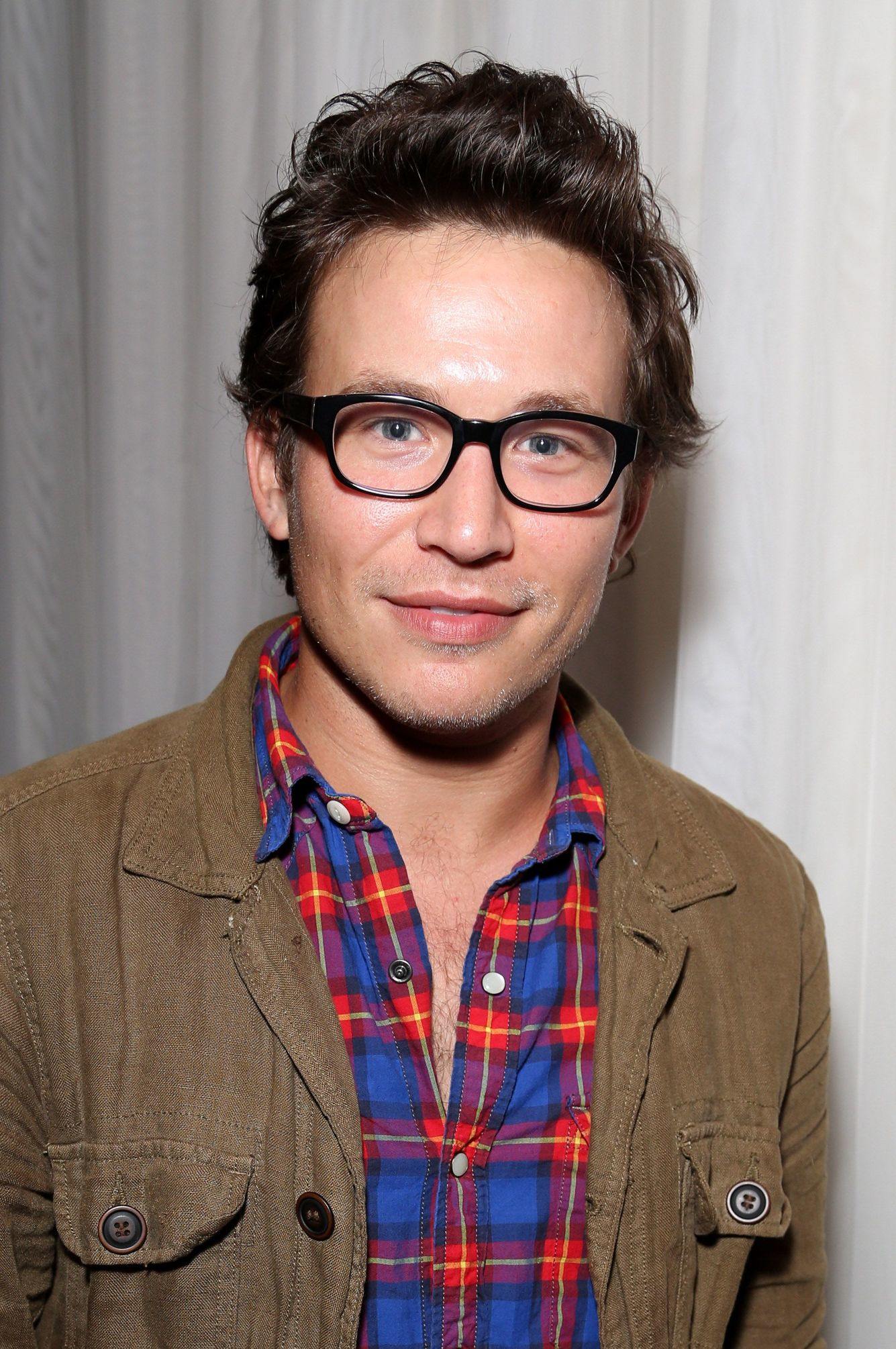 HAPPY 41ST BIRTHDAY JONATHAN TAYLOR THOMAS 