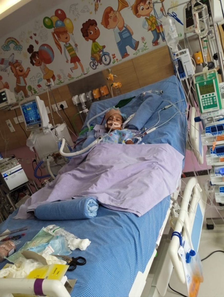 Rakesh_Offcl's tweet photo. Dear @KTRTRS Garu Please Help Little Child Adhya 4.5 years of Age D/o Yada Ramakrishna, Garmillapally, Hanmakonda Dist. She has been suffering from severe pneumonia with sepsis. Her lungs are completely failed and she is on ECMO support for the last 2 days. 
🙏🙏🙏🙏🙏 https://t.co/2GIv1PuHmC