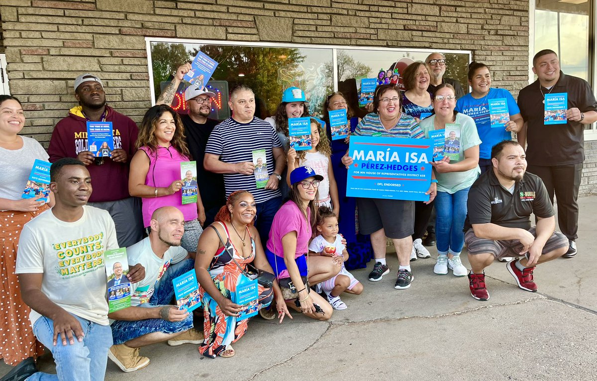 MariaIsa's tweet photo. Great turn out for our door knock kick-off for General Elections in 65B! #PeopleForMariaIsa https://t.co/tK0X0GWLc4