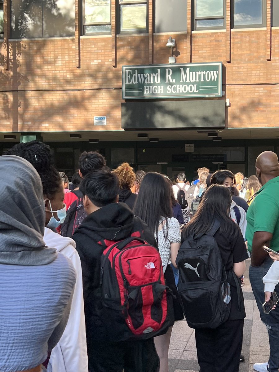 #BackToSchool2022 #BackToSchoolNYC  Excitement in the air as friends greet each other for the first day of school for NYC public school students.