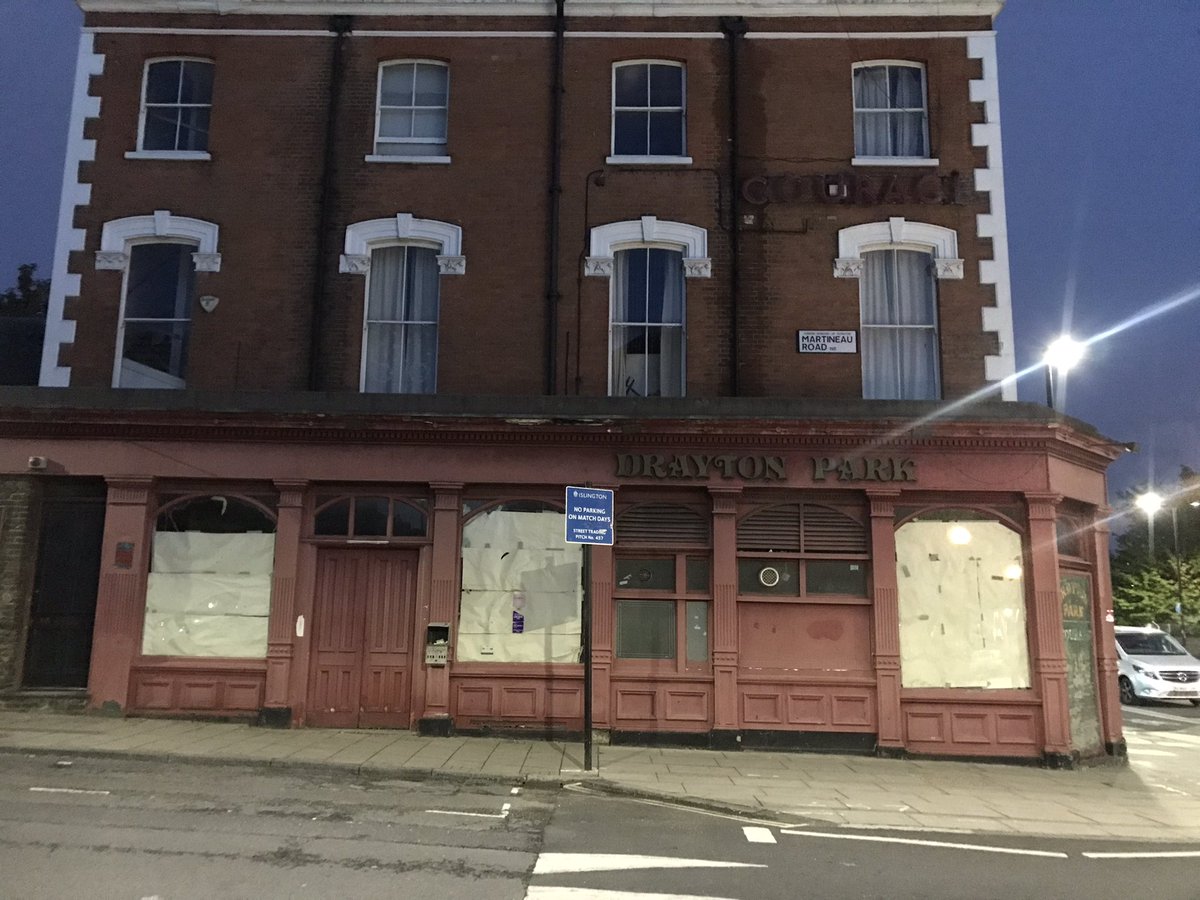 PubsSaving's tweet image. The Drayton Park pub in Highbury is still closed and boarded up. Heard it closed in lockdown and hasn’t reopened since. #closedpubs #arsenal