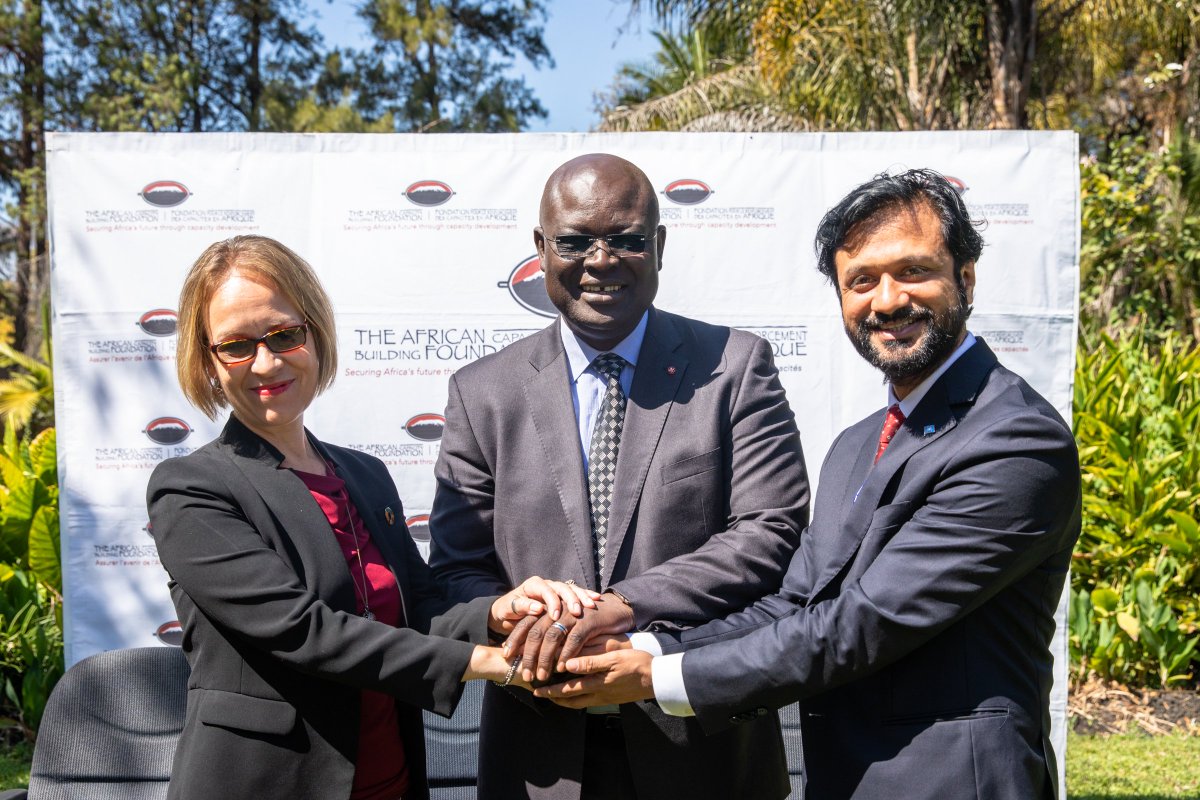 ACBF_Official's tweet photo. Fruitful discussions with @UNDPZimbabwe on possible areas of partnership to support the new #ACBFStrategy 2023-2027 to provide sustainable #capacitydevelopment solutions for Africa’s development. 
#AfricaCapacity https://t.co/LC439VNmY3