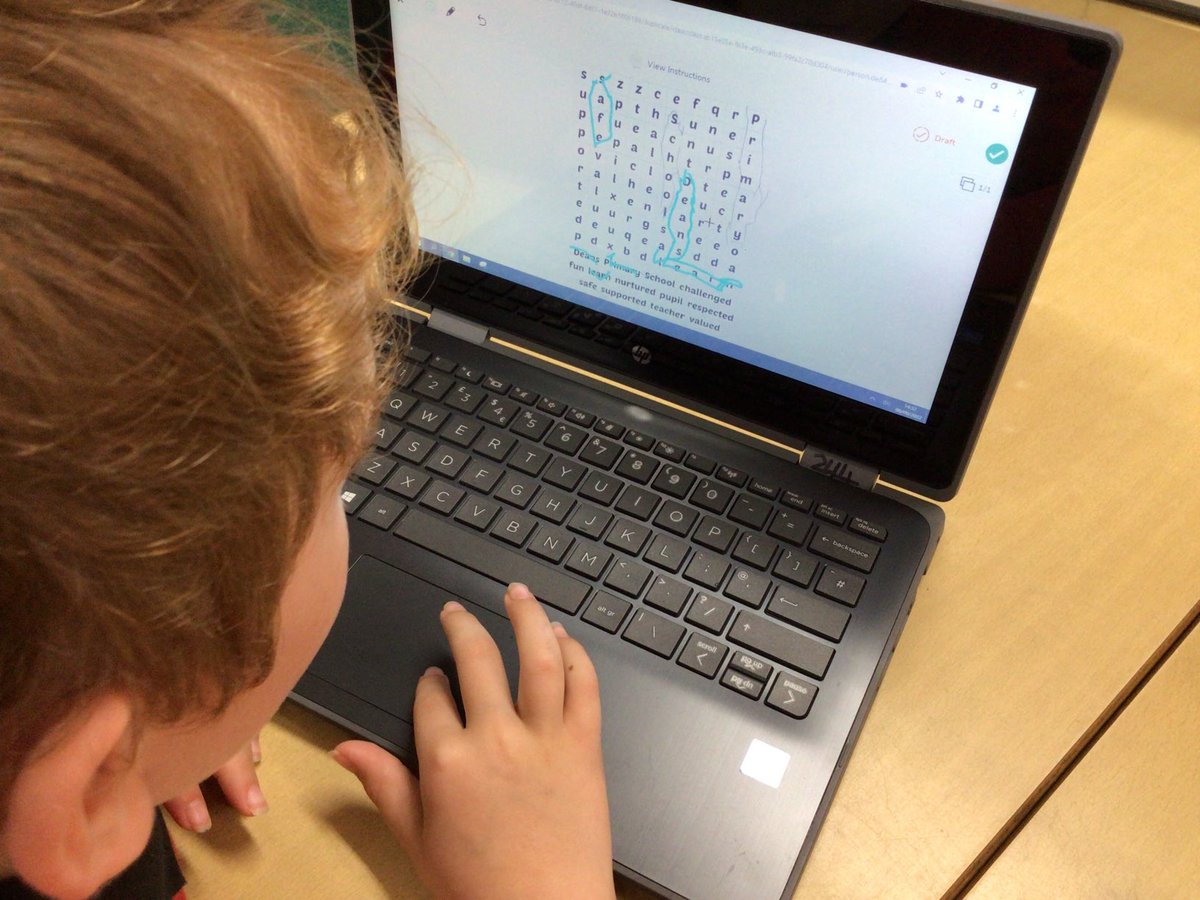 Mrs_B_ICT's tweet photo. P3 @DeansPrimary work hard to draw around the word search words. We had fun changing colours and pen thicknesses on Seesaw. #digitaldeans #seesaw https://t.co/3J4EHNsE5a