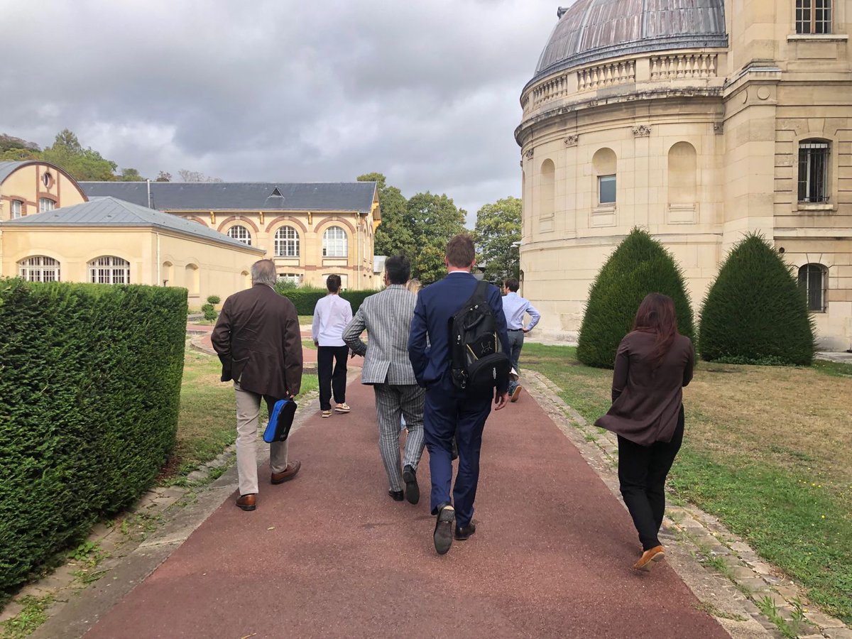 AgenceFPA's tweet photo. @Poujoulat se porte bien du haut de ses 70 ans ! C’est à la @sevresceramique que s’est déroulée ce matin la conférence de #presse animée par Frédéric Coirier, PDG de @Poujoulat, avec au programme les dernières actualités du Groupe et ses dernières #innovations.
📸Retour en images https://t.co/2IsHBNnkiT