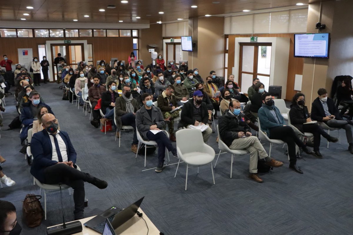 Junto a <a href="/minvu_loslagos/">MINVU Los Lagos 2026</a> <a href="/MmaLagos/">MedioAmbiente Los Lagos</a> + actores públicos y privados estamos en el Foro de Humedales Urbanos comprometidos con la incorporación de los ecosistemas en el desarrollo de ciudades sustentables, sumando experiencias de otras regiones y aunando criterios de trabajo 🌳🏡🌳🏗