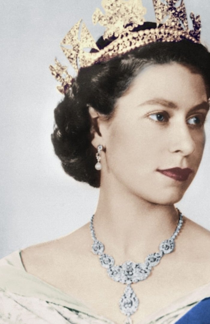 4StepstoaSmile's tweet photo. God save our Queen 
We love you ma'am https://t.co/NKkW1FgYQ2