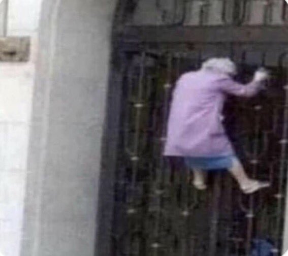superking1816's tweet photo. “DIANA OPEN UP THESE PEARLY GATES RIGHT NOW!!” #QueenElizabeth #QueenElizabethII https://t.co/Y7haW7AucY