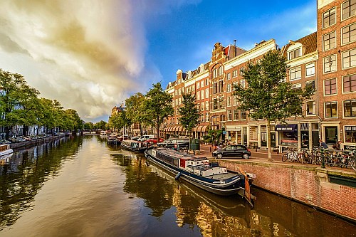 YYC Deals Alert: *nonstop* Calgary to Amsterdam - $564 CAD roundtrip including taxes

full details: yycdeals.com/calgary-to-ams…

Extremely rare Christmas and New Year's dates are some of the dates currently available (and likely to go first).