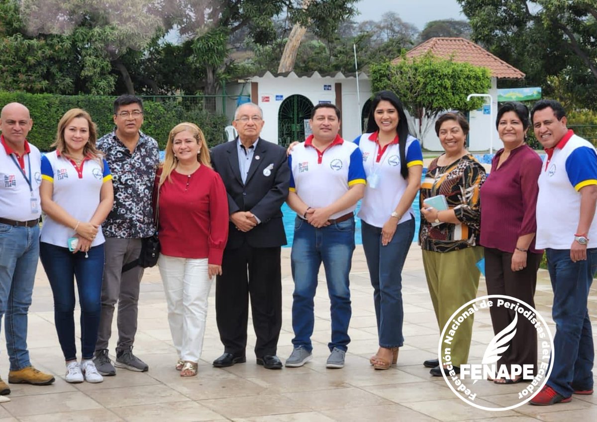 1/2 Comité Ejecutivo Nacional de la #FENAPE se reunió con el nuevo directorio del Colegio de Periodistas del #Guayas presidido por #AlfredoLlerena y #MarianaAlvarado en los próximos días posesionaremos a la provincia 23 de nuestro gremio, trabajamos por una transición respetuosa