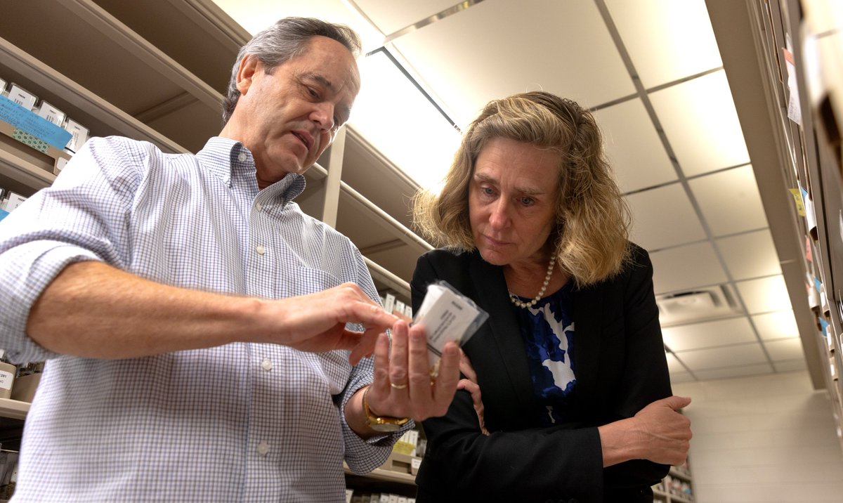 IUBloomington's tweet photo. IU Bloomington is a world leader in fruit fly research, with three federally funded resource centers dedicated to studying Drosophila melanogaster and used for biomedical research worldwide! Learn more here: https://t.co/GTn8Sf9xD9 https://t.co/cgd6z6ckRO