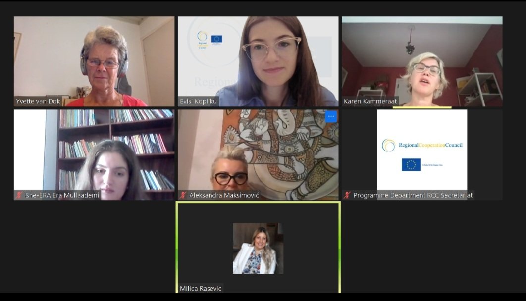 evisikopliku's tweet photo. #Mentorship sessions with the @rccint #RegionalNetwork of #WomeninEntrepreneurship continue
Great discussions on #Teamwork #talents #businessinnovation https://t.co/buPYfQnJH8