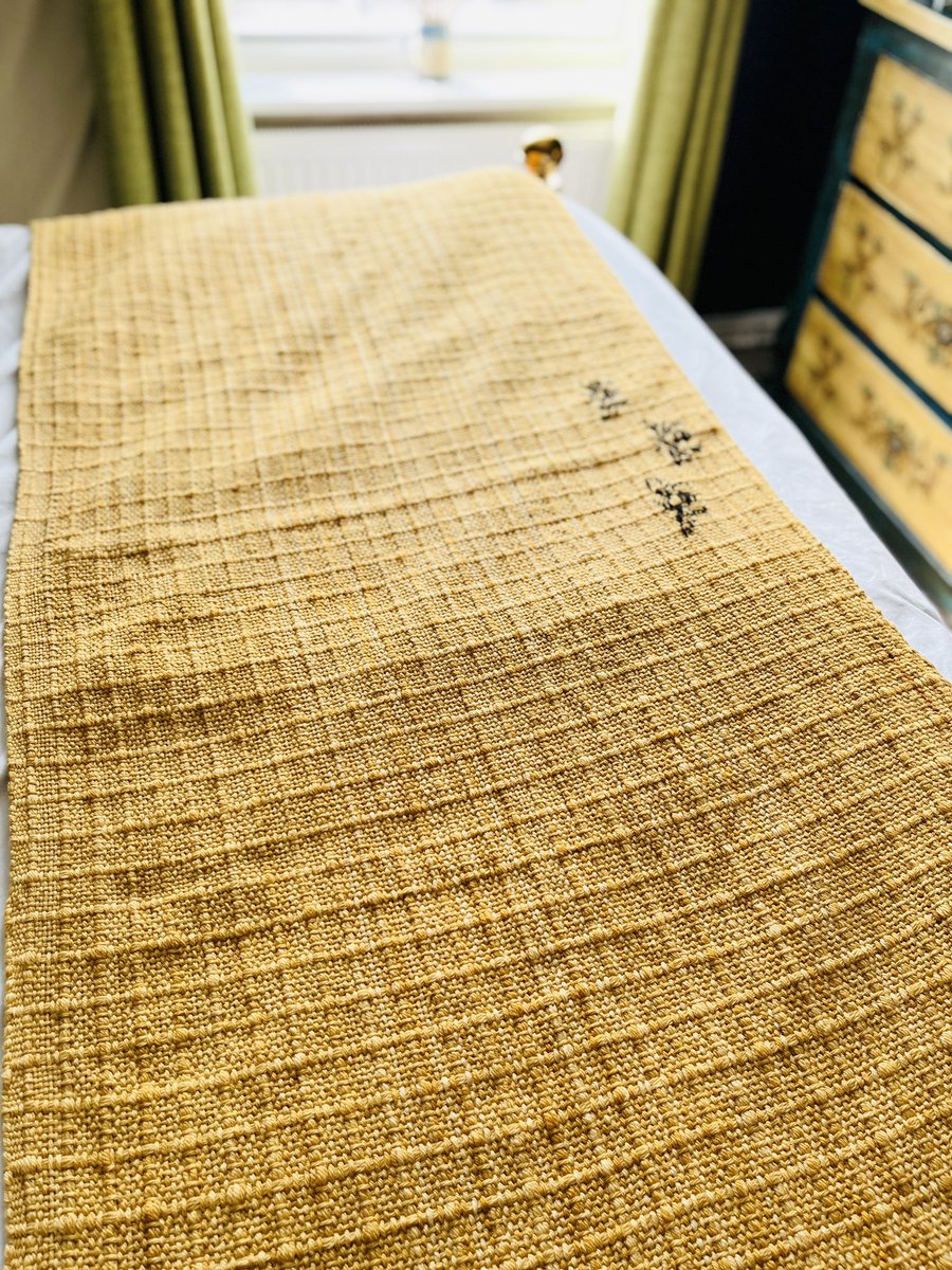 Justtextiles's tweet photo. Bed throws for cosy toes. Handwoven in such a way in Falklands merino or UK Alpaca, that theyβre heavier.
This one supports @BeesForDev in their work.
https://t.co/ZAgRzUqJ8O
#bedthrow #bedroomdecor #britishwool #handmade https://t.co/5vzhztPPB5