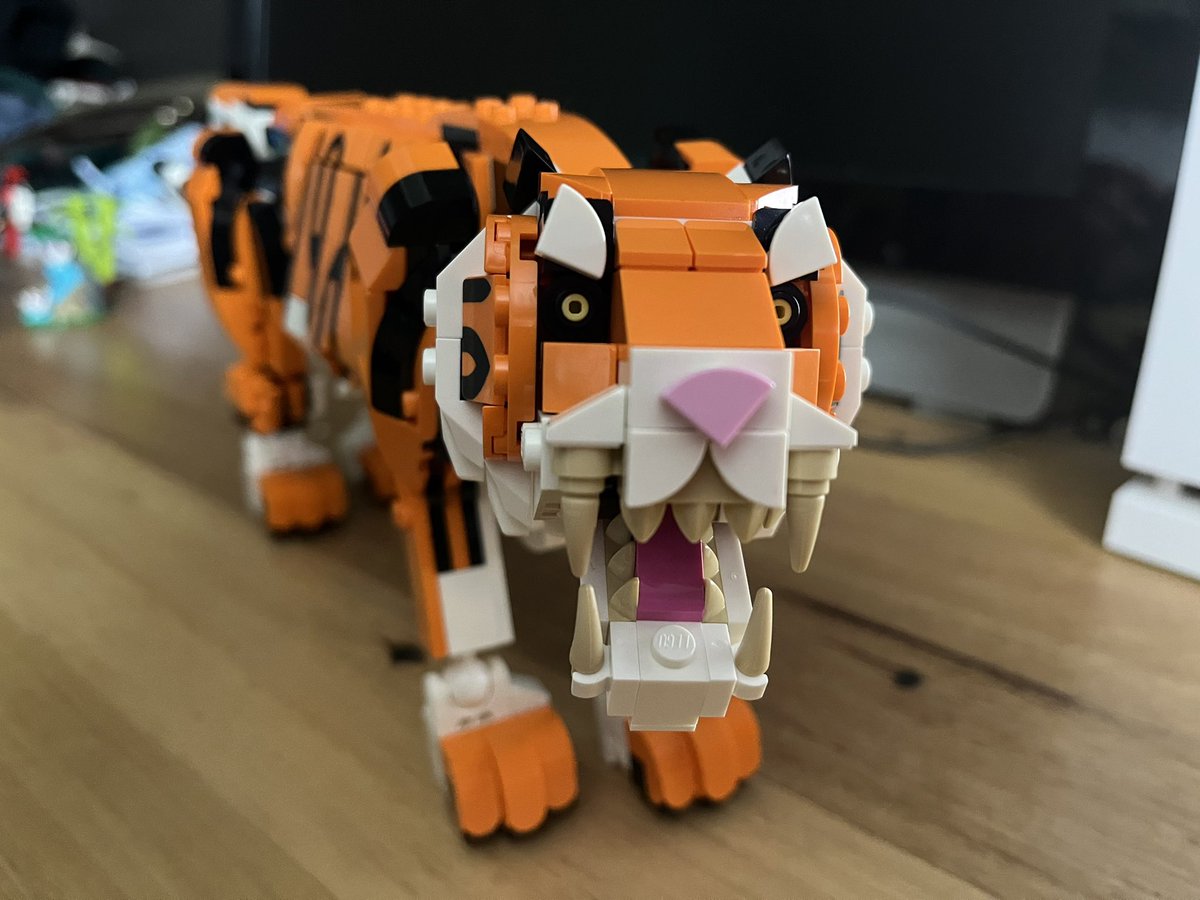 dracoetsee's tweet photo. I ❤️ @LEGO_Group attention to detail 🌸 https://t.co/PNAElXLFn5