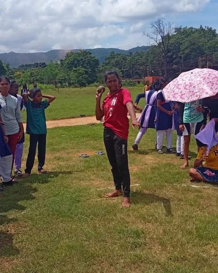 scstdevdept's tweet photo. Shot Put Competition at Govt. #stscdevelopment High School #Matkambeda.
#Athletics #Competition 

@scstdevdept @GuhaIas @saraka_fan @SecyChief https://t.co/U1BmuMIQTM