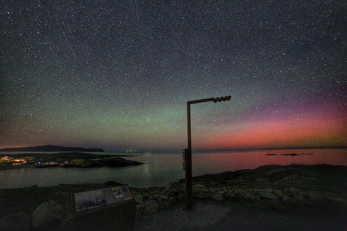 DonegalMaps's tweet photo. Some reasons to #LoveDonegal 24/7 Some images of Rosguill by day and by night. #Aurora #WildAtlanticWay #darkskies Our clear dark skies attract visitors to view the #NorthernLights during the Autumn/Winter months with uninterrupted views from the North Coast. https://t.co/CIvL1YS2gy