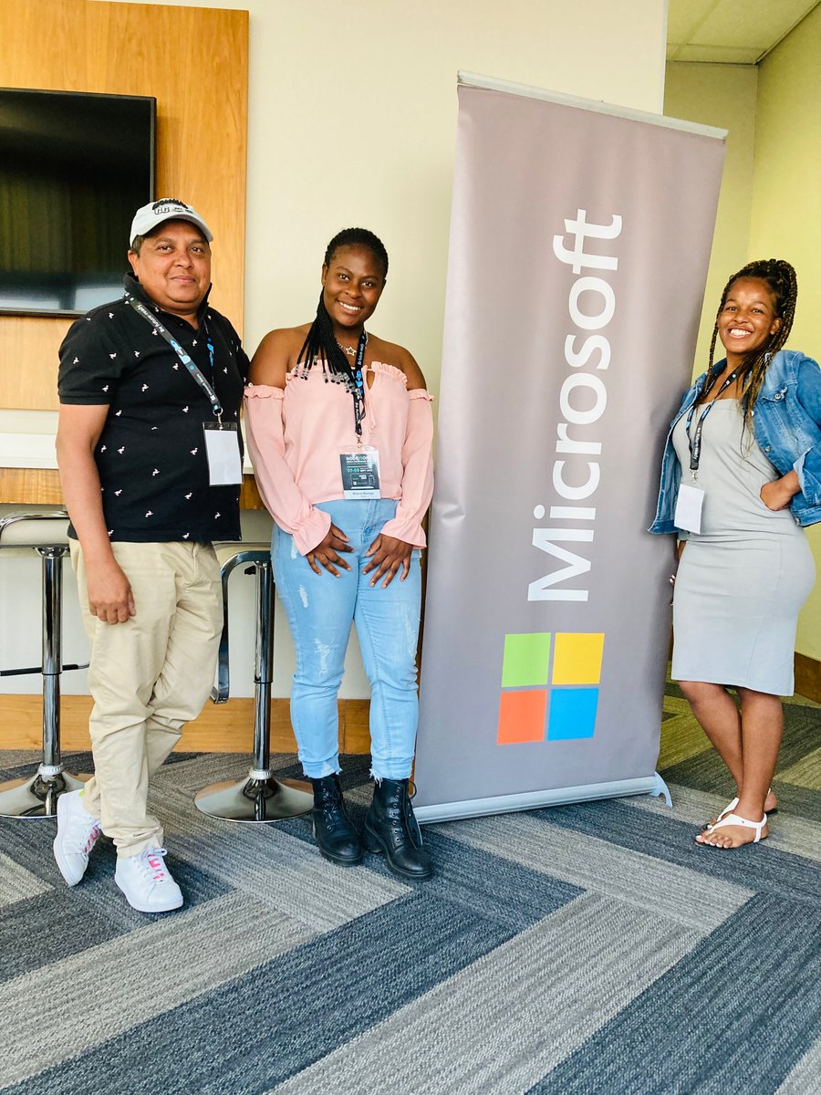 mlabsa's tweet photo. Our Codetribers on day 1 of the #Nodejsone22 conference, learning about coding and programming. Such a grand time!👌👌 https://t.co/8c1WRRhsRL