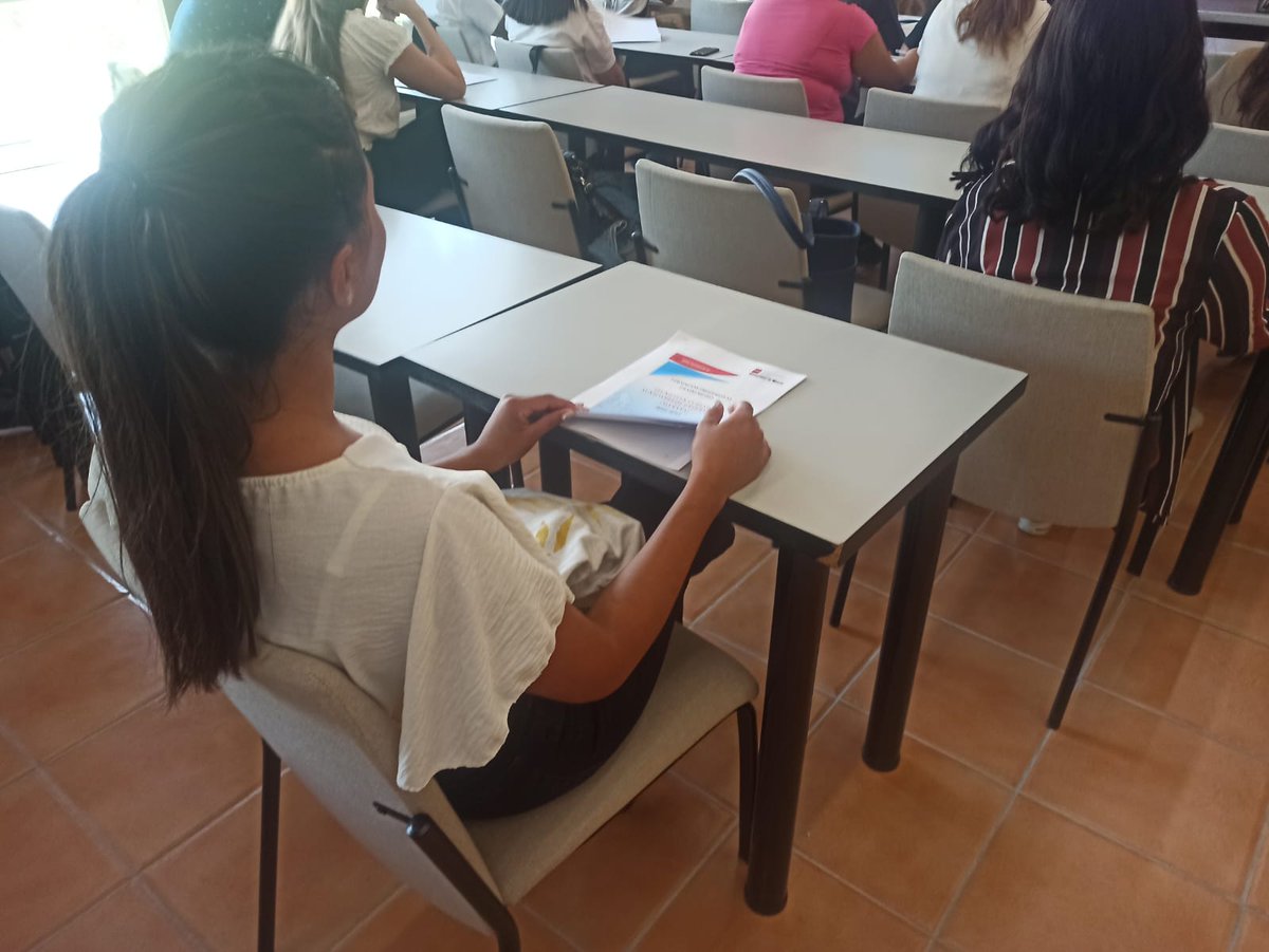 Humanizar_es's tweet photo. Comenzamos el curso de #FormaciónProfesional en @Humanizar
.
"Técnico en Atención a Personas en Situación de #Dependencia" y "Técnico en #CuidadosAuxiliares de #Enfermería" 
.
¡Inauguramos todas nuestras aulas!

#formaciónhumanizada  

https://t.co/OZoavJsL23 https://t.co/dcnl6jWJyy