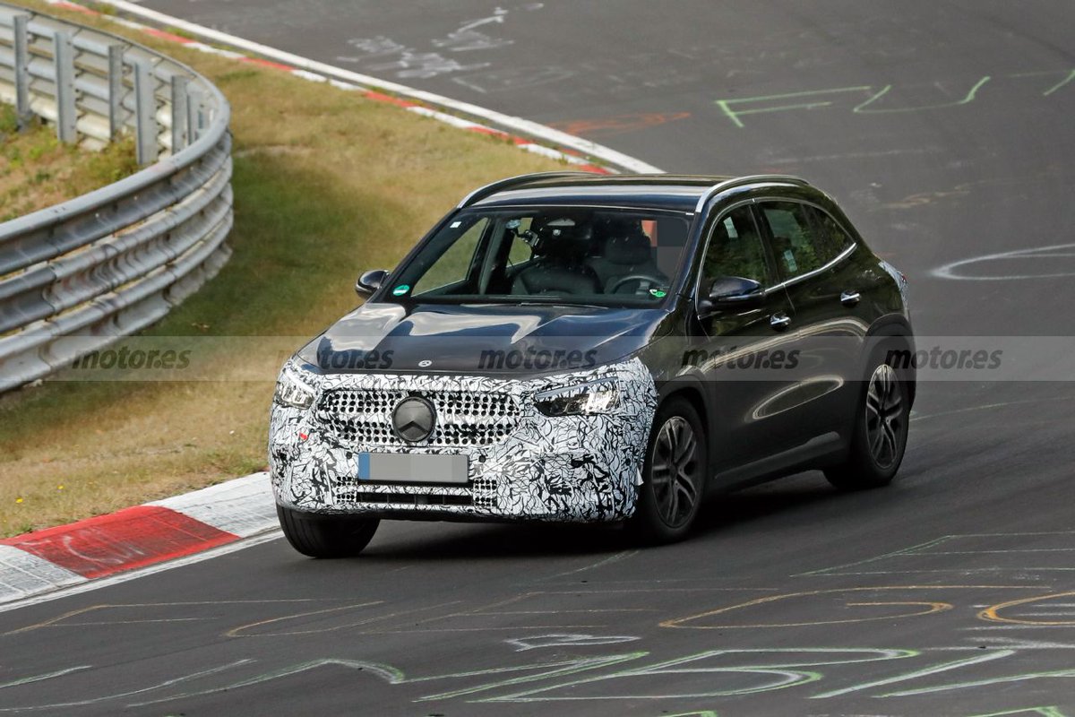 motorpuntoes's tweet photo. #Coches | El Mercedes GLA Facelift 2023 se deja ver en un par de vueltas a Nürburgring
https://t.co/JVWJDKzy7B
#Facelift #SUV #Nurburgring #FotosEspía #Spyshots @MBenzEspana #Mercedes #MercedesGLA #H247 https://t.co/yhcTTGGuGv