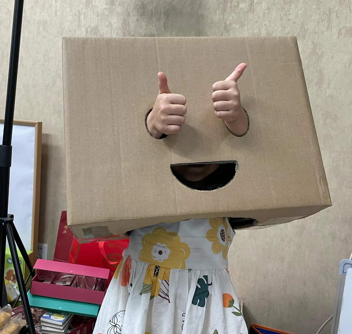 adeefeng's tweet photo. 盒子头耍耍🤨#NFTCommunity #NFTartist https://t.co/0UtwtfvqnP