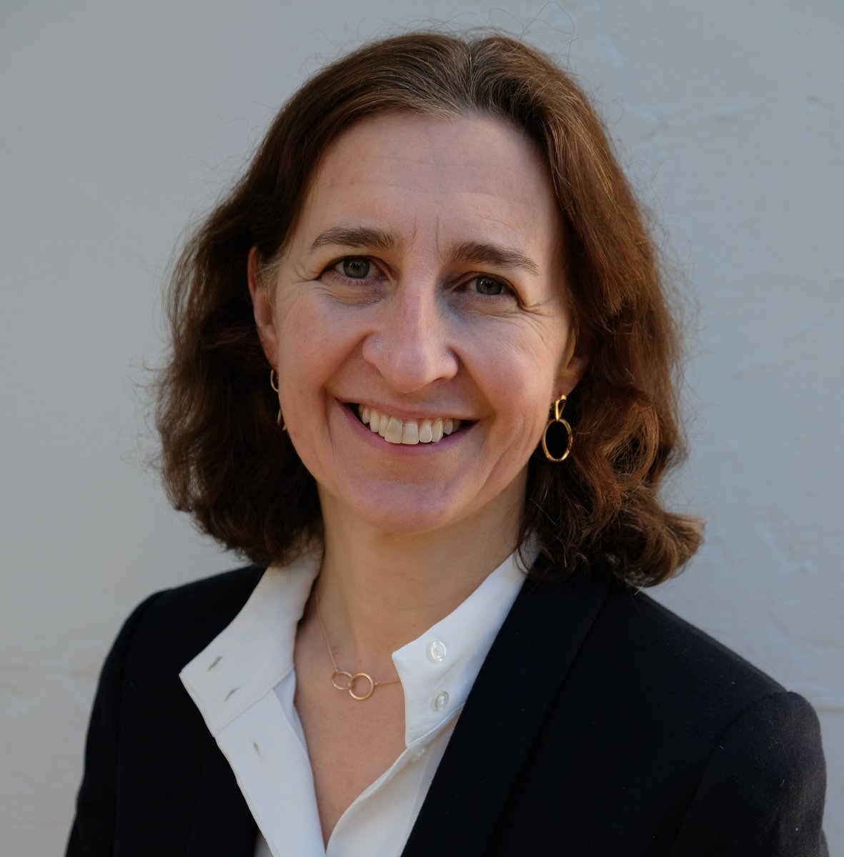 We're thrilled to introduce #ARMA2022 keynote, Prof. Rachael Gooberman-Hill. @RGoobermanHill is speaking as Co-Chair of UKCORI and will introduce the work of the committee and share emerging plans, including for strategy and the annual report. Join us at armaconference.com