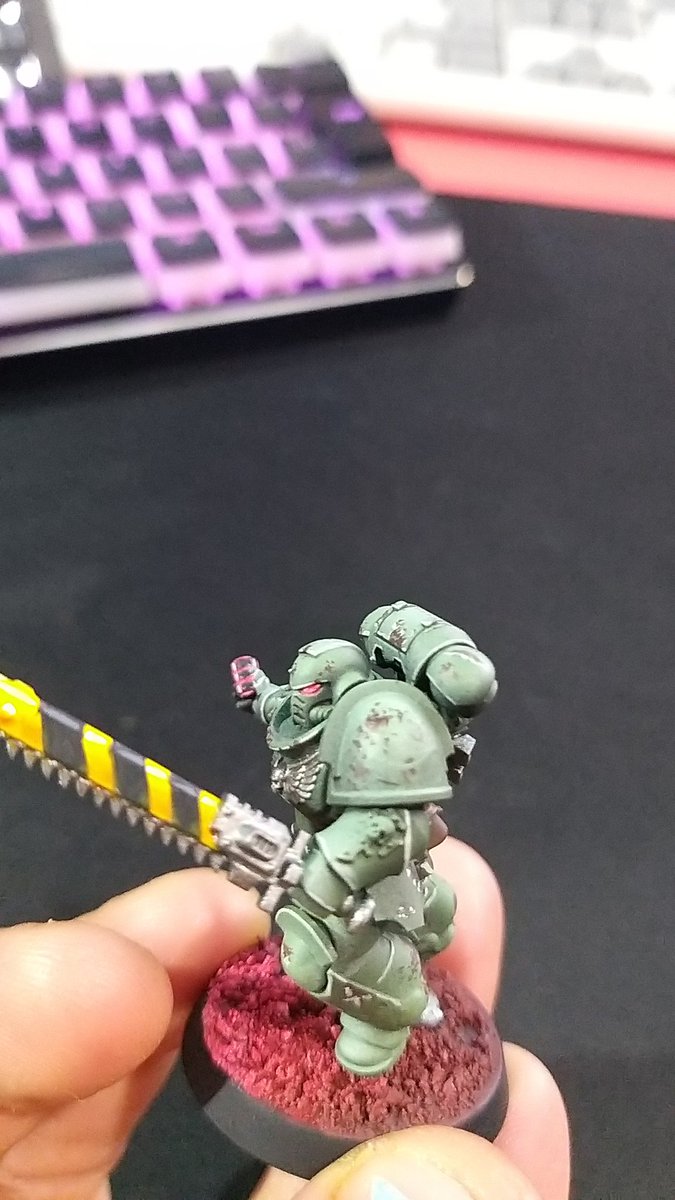 Folkhens's tweet photo. @WarComTeam #darkangels or #customchapter
😘 https://t.co/N5ewrbsHZj