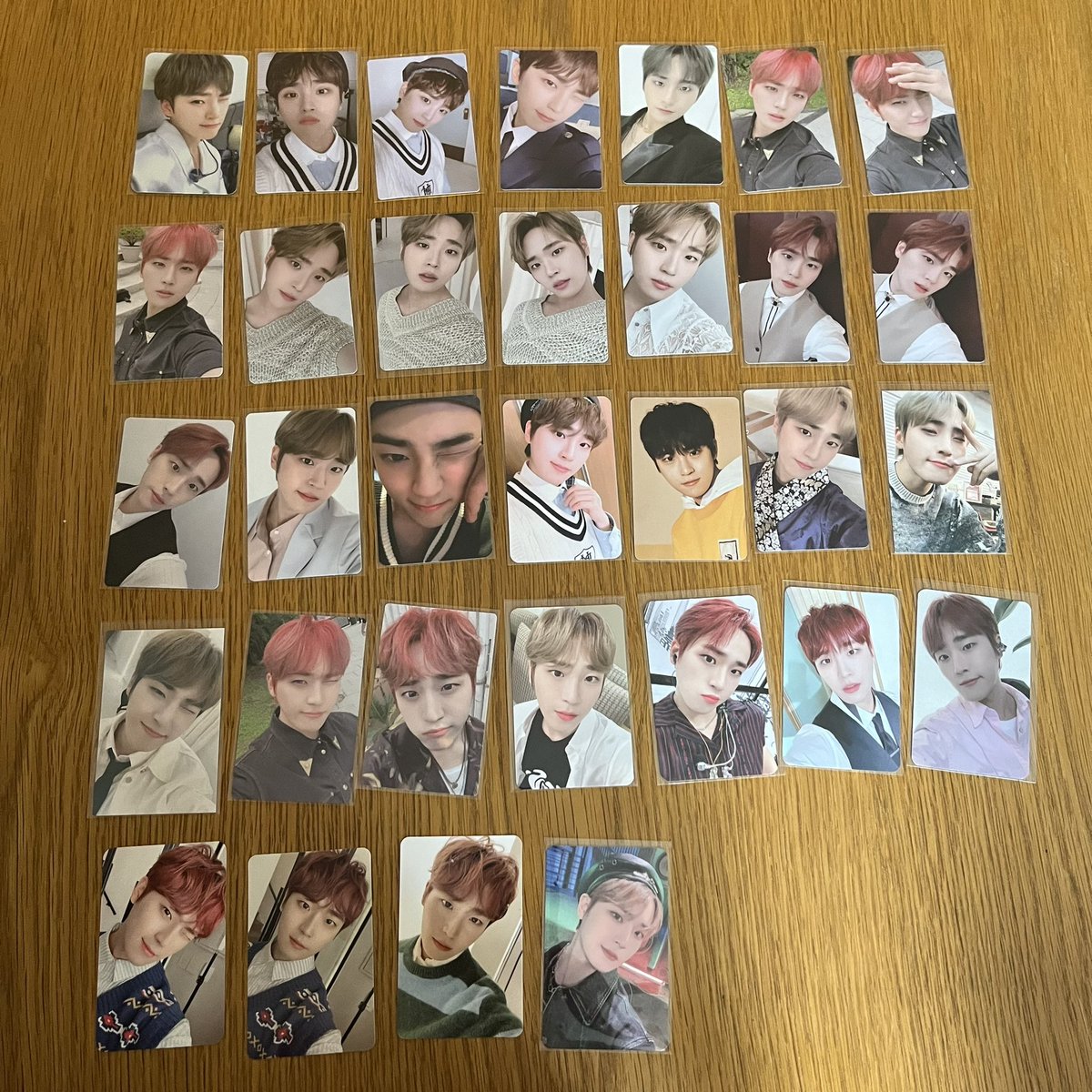 luciddreamgos's tweet photo. wts golden child seungmin pcs

£15 for the whole batch
+ shipping
not selling any individually please don’t ask https://t.co/lDplbz1WLF