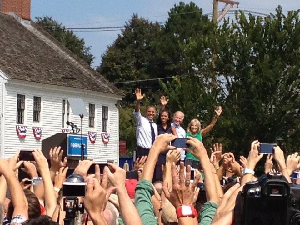 JesseImse's tweet photo. Can’t believe it was 10 years ago I took these photos.

Little did we know, we were watching two Presidents + two First Ladies on one stage.

@BarackObama @JoeBiden @MichelleObama @DrBiden #Obama #Biden https://t.co/llTpzrnKWE