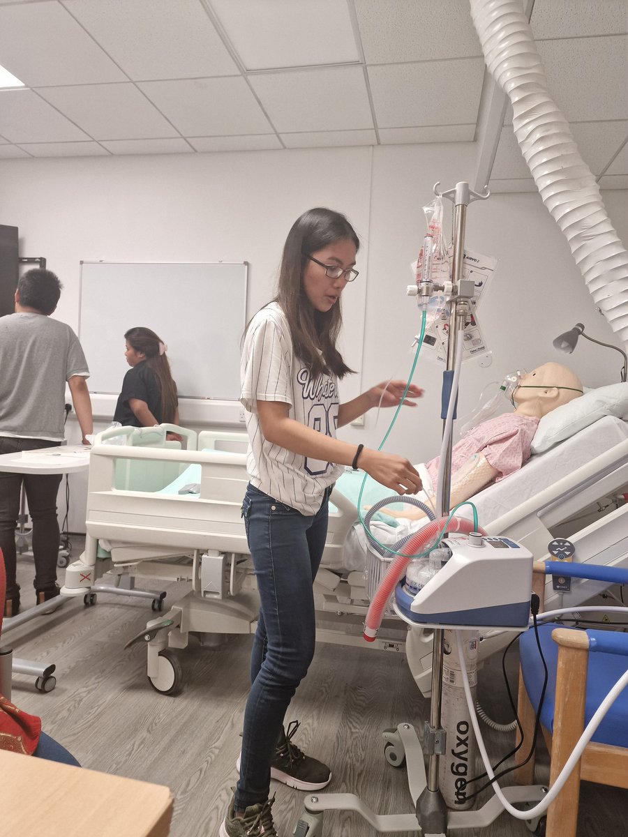 SayaniTahmina's tweet photo. Very pleased to have my 13th #Divisionofmedicine Clinical Competency Induction in our new @WxhNMAHP_educa Hub with a new #simulationstretegy. Thanks to @CGZimuto @ShanthiniAvorg @ElliottsThe @LizzyHarman @wx_medicine for your continued support. Looking forward to many many more💫 https://t.co/uF8sT5QCTb