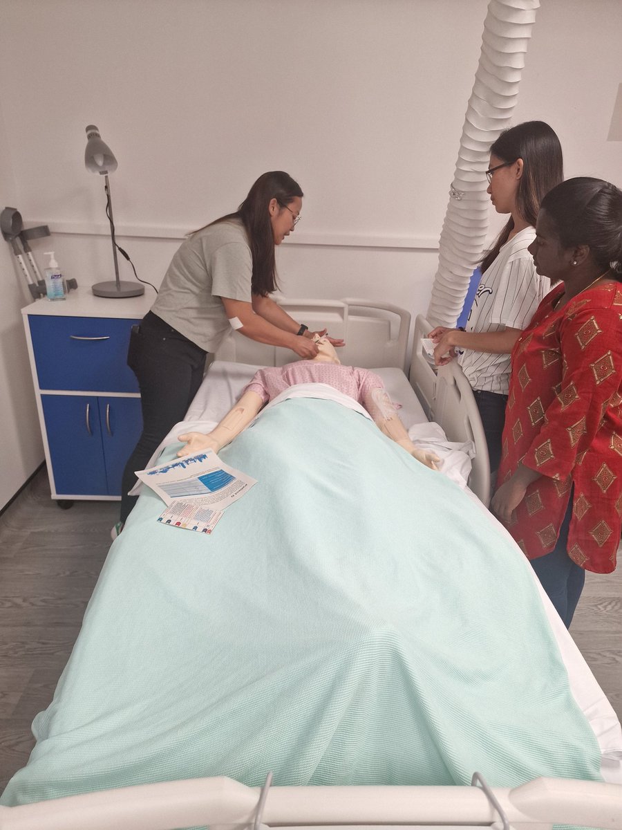 SayaniTahmina's tweet photo. Very pleased to have my 13th #Divisionofmedicine Clinical Competency Induction in our new @WxhNMAHP_educa Hub with a new #simulationstretegy. Thanks to @CGZimuto @ShanthiniAvorg @ElliottsThe @LizzyHarman @wx_medicine for your continued support. Looking forward to many many more💫 https://t.co/uF8sT5QCTb