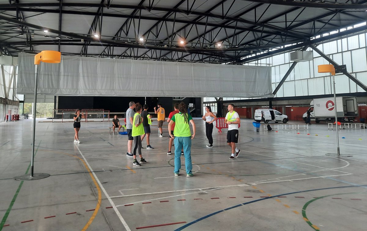 XEASC's tweet image. Ara mateix a Tortosa intercanvi entre joves i entitats: 50 participants practicant esports adaptats, en el marc del projecte internacional WINS. Fent escola de participació e inclusió. Som-hi!
@atzavaraarrels
@LaRotllana 
#APASA
#ASSIDE 
#ErasmusPlus