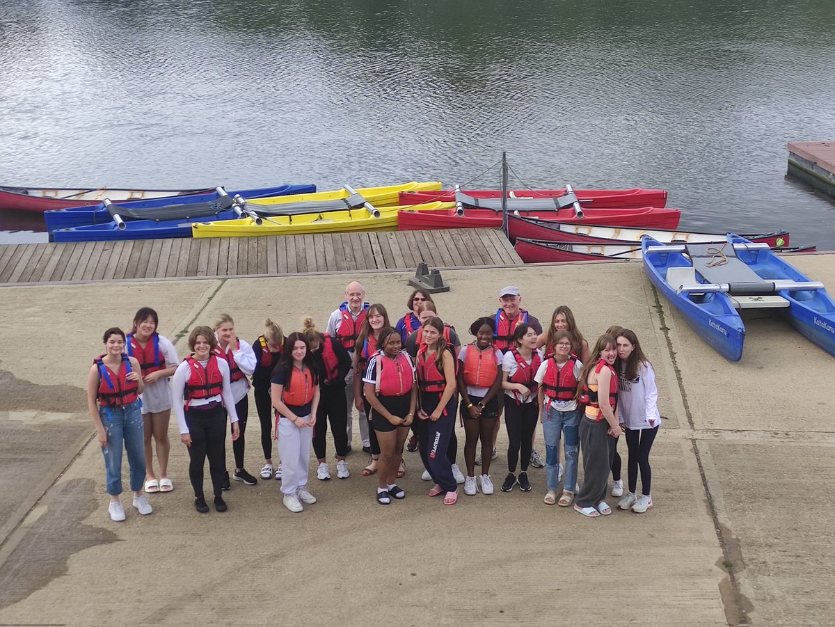 DirectorSixth's tweet photo. L6 pupils ready for some water-based bonding. https://t.co/qAV9589yDS