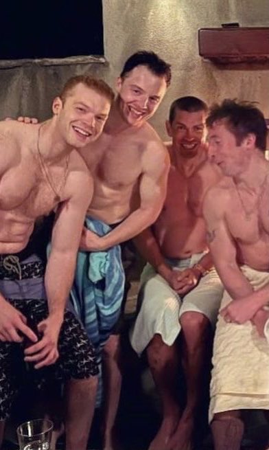 ᅠ

ᅠ
                          𝐦͟𝐞͟𝐦͟𝐨͟𝐫͟𝐢͟𝐞͟𝐬͟ 
ᅠ

         𝑜𝑓 𝑠𝑢𝑚𝑚𝑒𝑟....