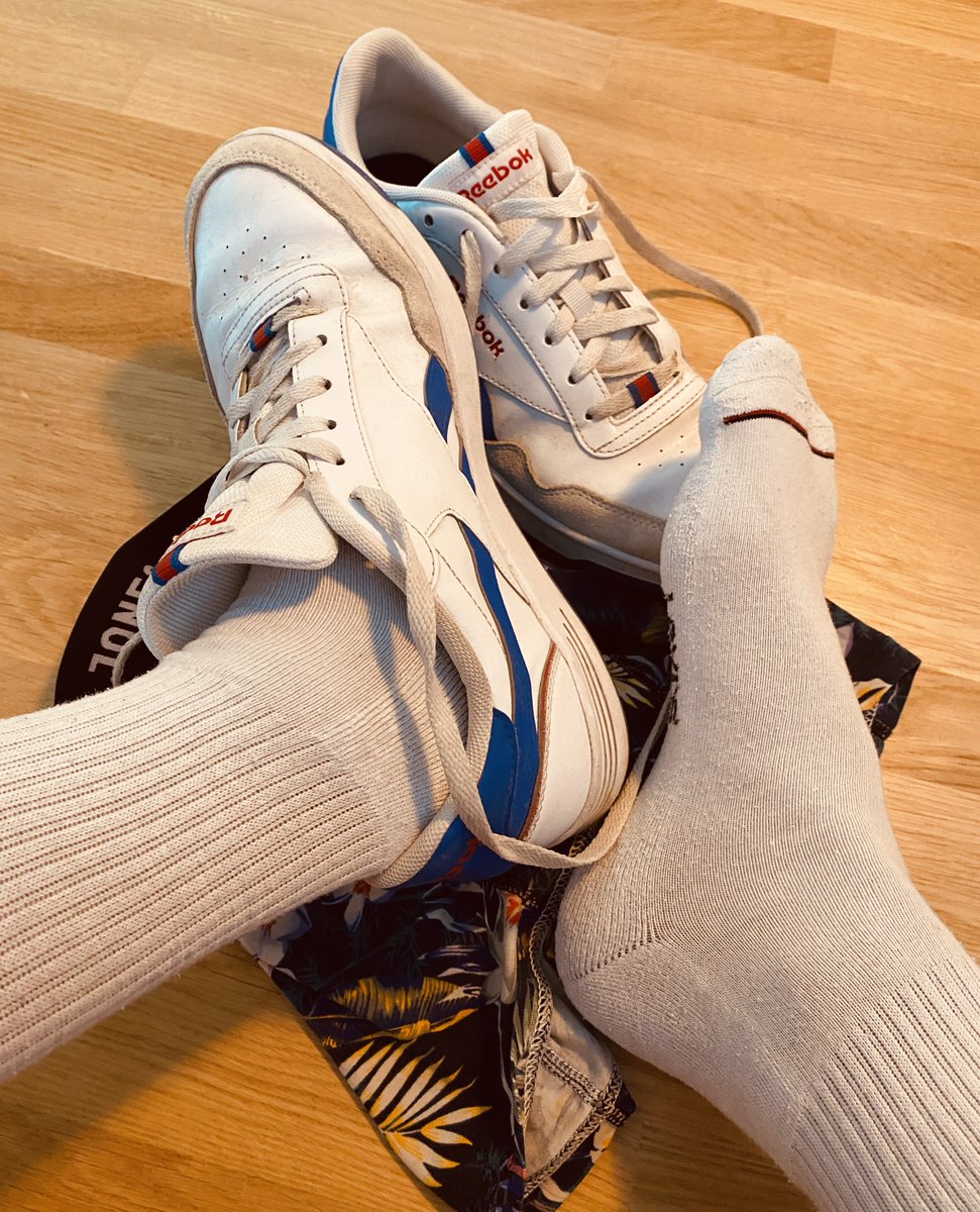 feettaps's tweet photo. 🦶🧦👖👟 my outfit for today🦶👖🧦👟 I LOVE IT❤️‍🔥

In 5 minutes: complete collection on my FREE onlyfans account. Follow me quickly! 🦶👣🧦👟
https://t.co/AohKAVijFK

#cashfag #findom #cashmaster #paypig #master #feet #onlyfans #footdom #gay #malefeet #feetfinder #socks #sneaker https://t.co/YFUVhXuzt8