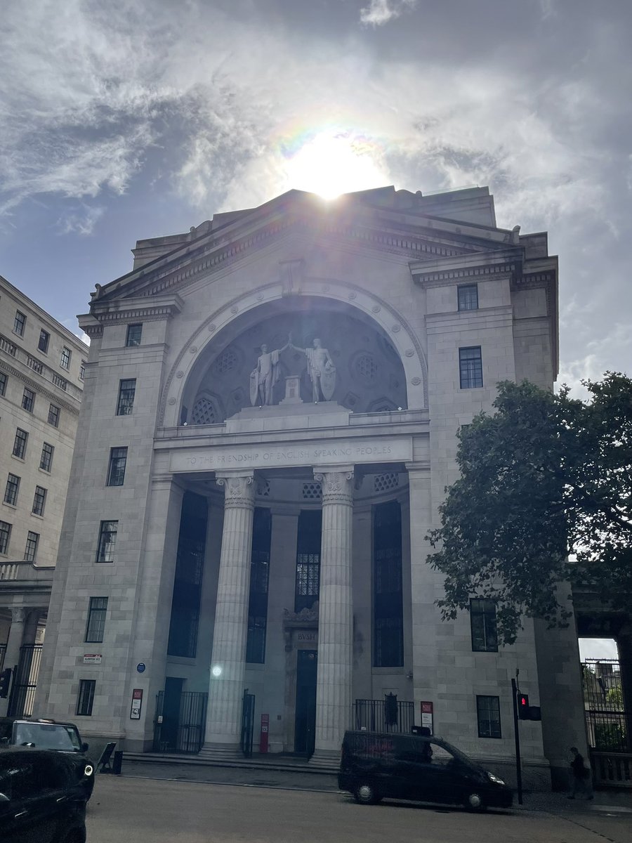 Looking forward to a fantastic couple of days in the #LegalEducation stream <a href="/SLSConference/">SLS Annual Conference</a> #SLSKings22. I’ll be sharing my experiences of using portfolio assessment to enhance student outcomes this afternoon. First time in London for a while - it’s good to be back!