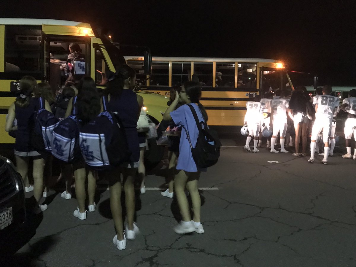 donna_bland's tweet photo. Honored to be a part of last night’s freshman/JV games.  Relationships were strengthened.  Memories were made.  Priceless. https://t.co/Yp3IakxRSm