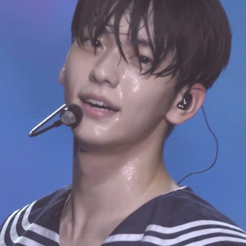 txt_sarangdan2's tweet photo. LOVE. . https://t.co/4t8tUPcEdd