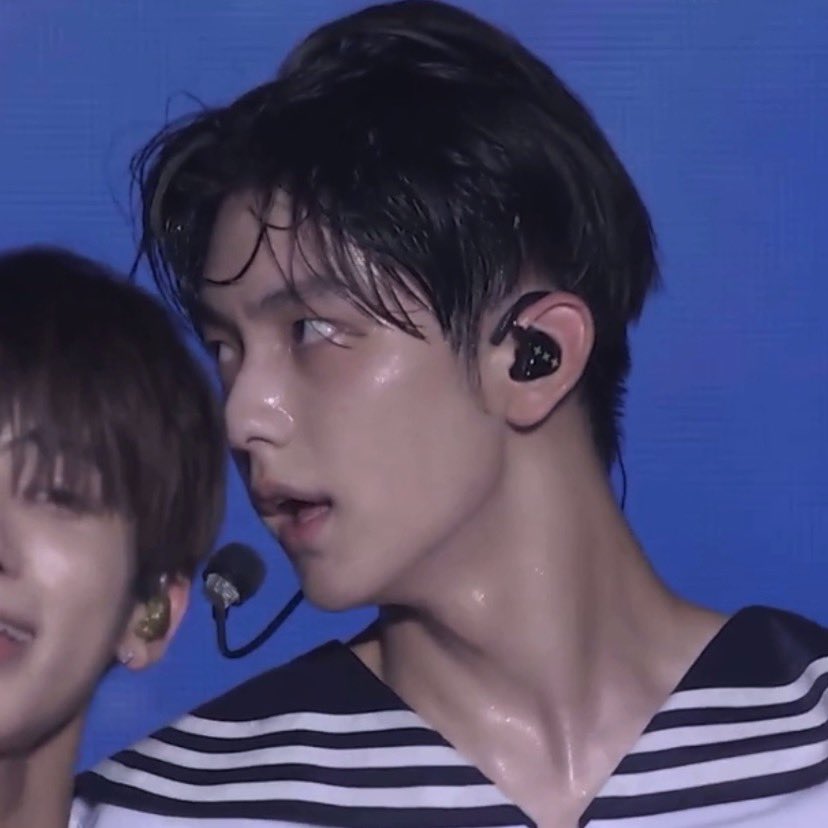 txt_sarangdan2's tweet photo. LOVE. . https://t.co/4t8tUPcEdd