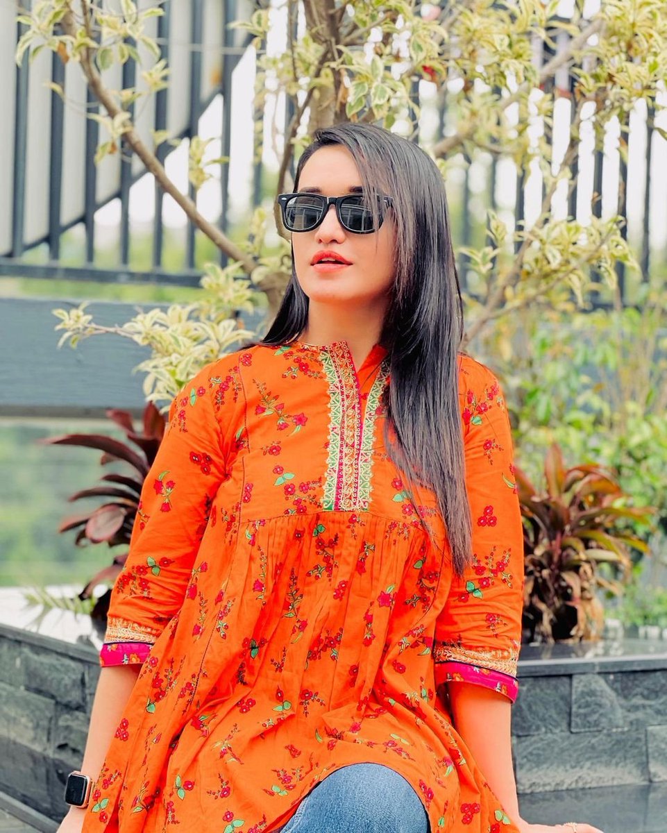 DeMarakaEntmt's tweet photo. Ever pretty 
@sanamkh22
 in her beautiful recent appearance 🧡 https://t.co/HBPqgzjvy7