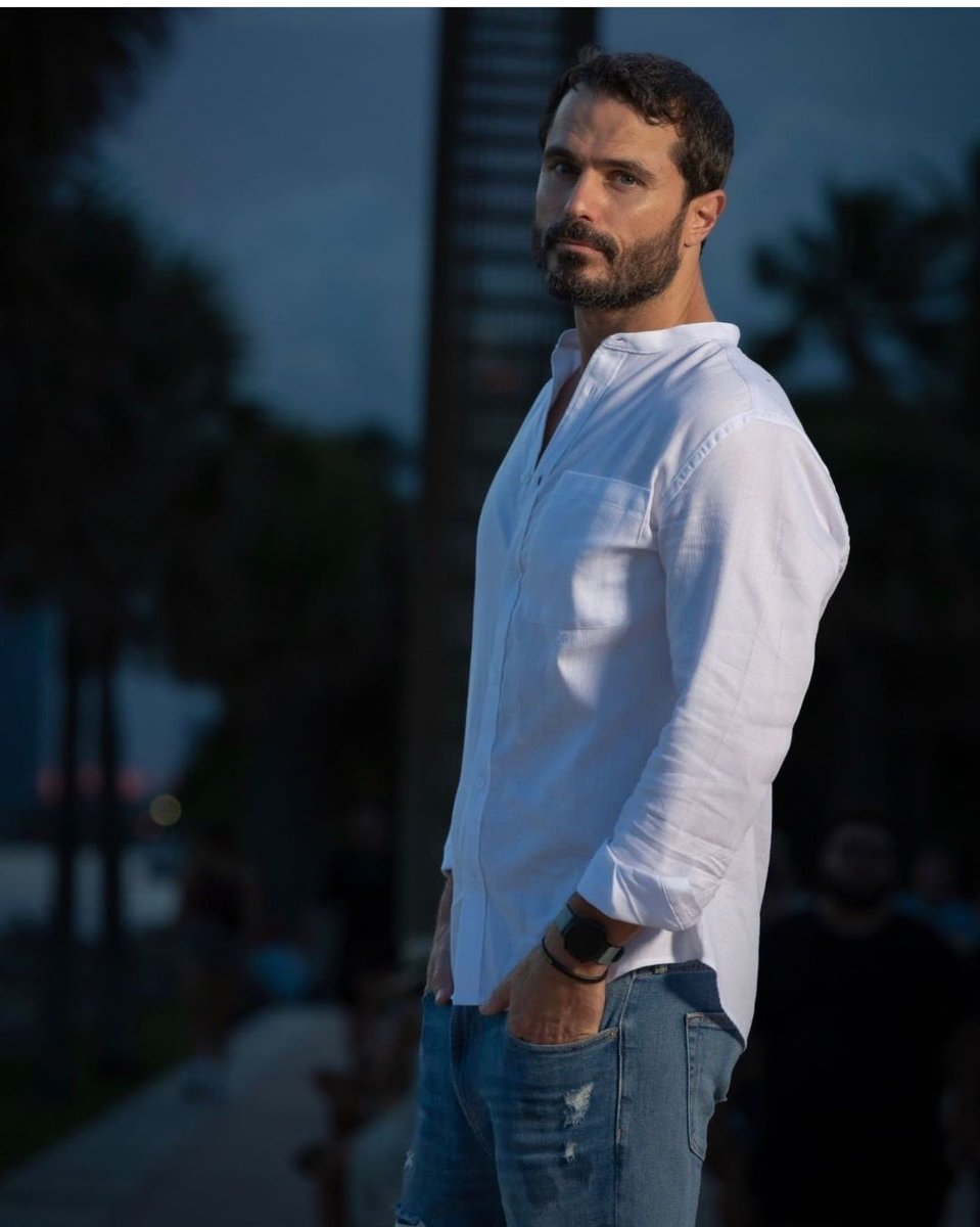 LaDiva_VIPDLF's tweet photo. 🥦🧉No permitas que nadie apague tu luz por qué ellos mismos no saben como encender la propia.🧉🥦
#familiacasano
#NACHIFANS
#TeamNacho
#IgnacioCasano
#nachifansforever https://t.co/H8XN54fCMJ