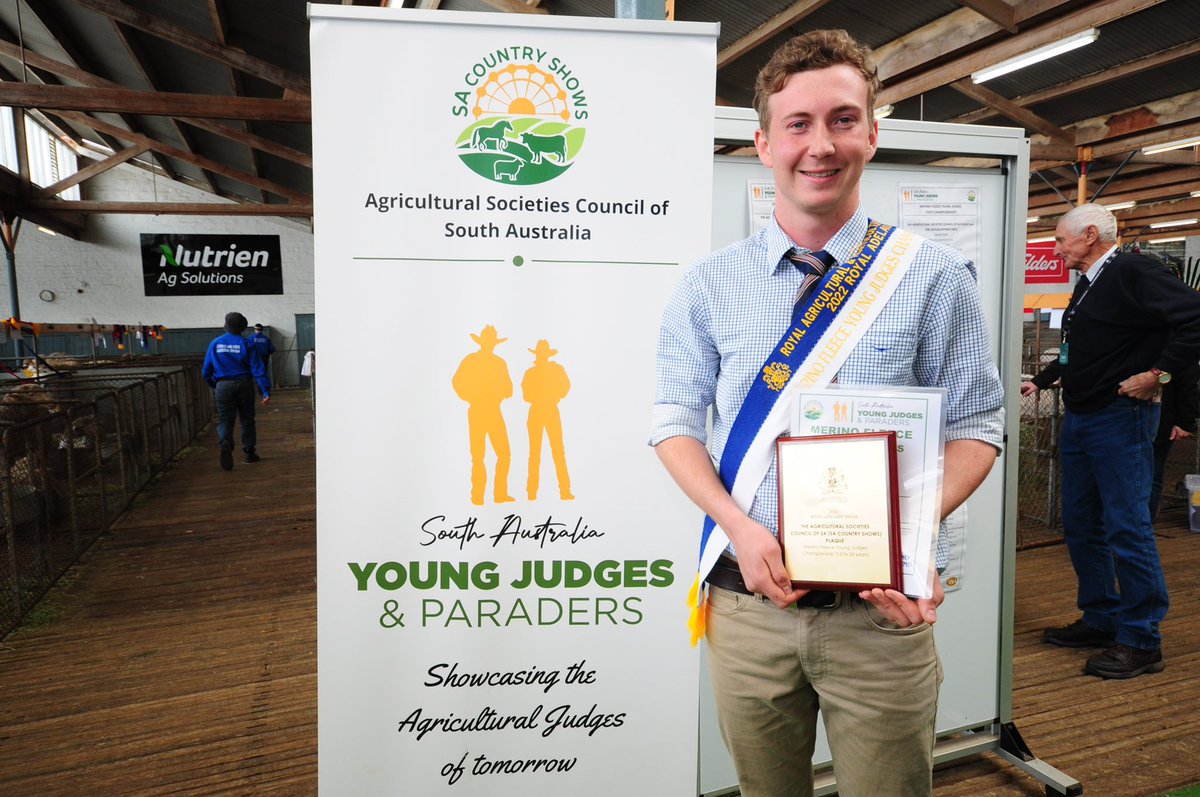 katejaaay's tweet photo. Cody Jones has done it again!
The Mid North young gun picked up the merino fleece and merino sheep young judges champs this afternoon, marking his third and fourth wins for the 2022 #AdelShow after success in the poultry and meat sheep comps.
@stockjournal https://t.co/zWhHUyAAvQ