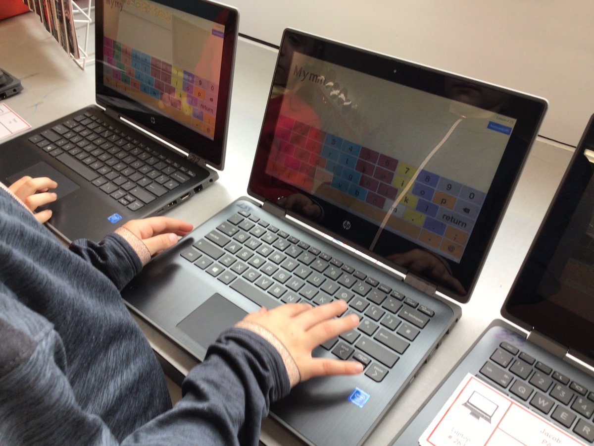 Mrs_B_ICT's tweet photo. P4 pupils using digital tools to help them with their literacy skills. @DeansPrimary #digitaldeans https://t.co/F4tnvU4d2s